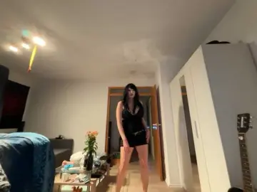 Lucistarmodel  live sex cam