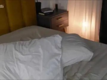 Algraiv  live sex cam
