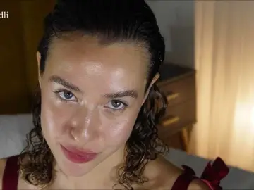 Algraiv  live sex cam