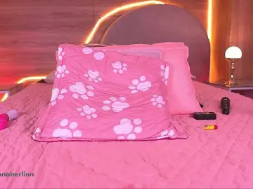 Sexy-danna  live sex cam