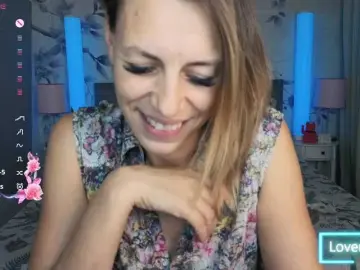 Bellacandyy  live sex cam
