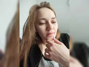 Kisa75  live sex cam