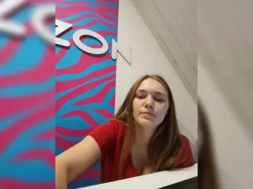 Kisa75  live sex cam