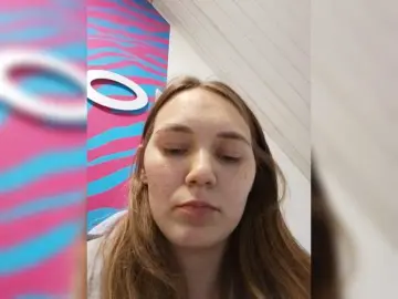 Kisa75  live sex cam
