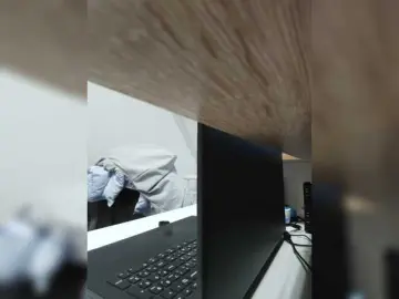 Kisa75  live sex cam