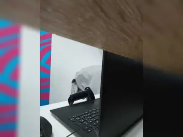 Kisa75  live sex cam
