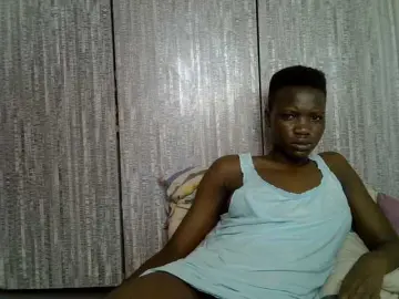 Prettieme12  live sex cam