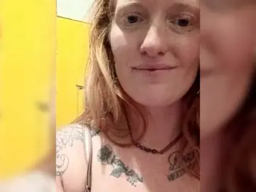 Smalltowncountrygirl1996  live sex cam