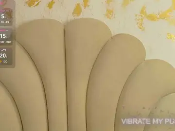 Rouxinferno  live sex cam