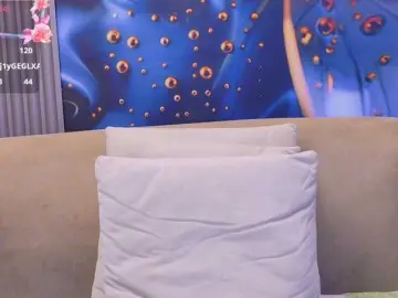 Rouxinferno  live sex cam