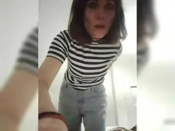 IxsaJi  live sex cam