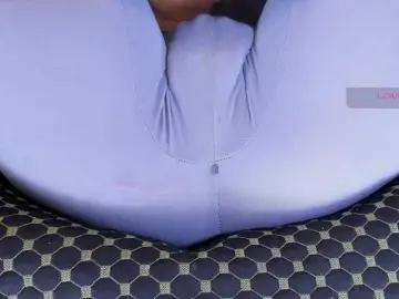 Kira-Kell  live sex cam