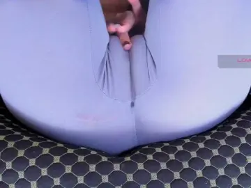 Kira-Kell  live sex cam