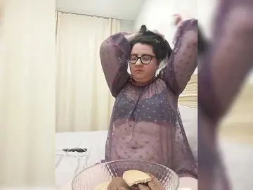 Malvina994  live sex cam