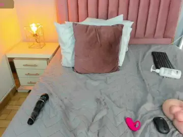 MarianaScott  live sex cam