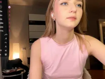TyeshaDirksen  live sex cam