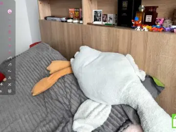 TyeshaDirksen  live sex cam