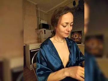 Betruetoyourheart  live sex cam