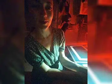 Betruetoyourheart  live sex cam