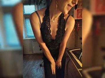 Betruetoyourheart  live sex cam