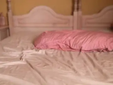 Suzysuz  live sex cam