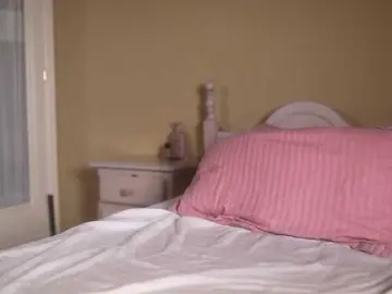 Suzysuz  live sex cam