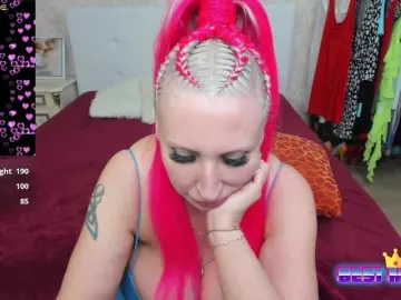 Urakraus  live sex cam
