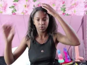 AngeyaPetite  live sex cam