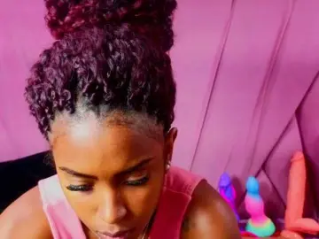 AngeyaPetite  live sex cam