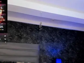 BeshaMoore  live sex cam