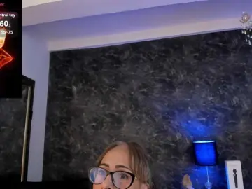 BeshaMoore  live sex cam