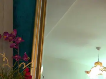 BrunetteBombix  live sex cam