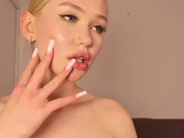 HoneyyDrip  live sex cam