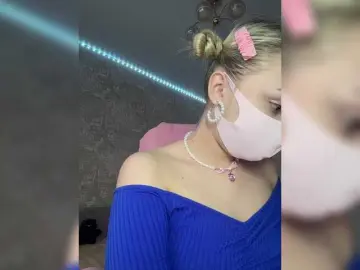 KiraBlin  live sex cam