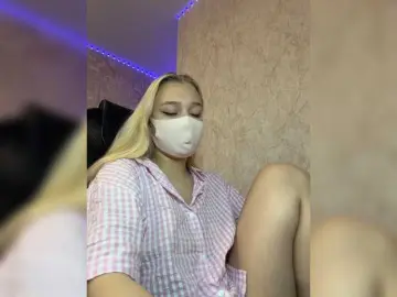 KiraBlin  live sex cam