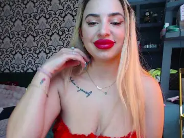 Lorasinclare  live sex cam