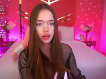 LunarBarbie  live sex cam