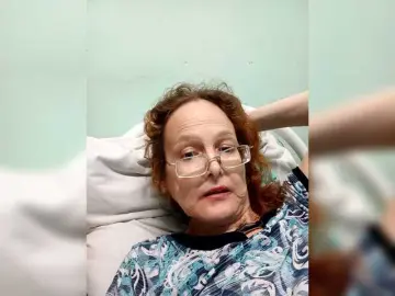 Madam-oss  live sex cam