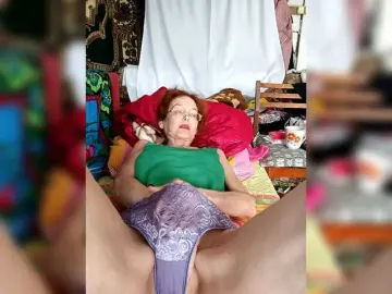 Madam-oss  live sex cam