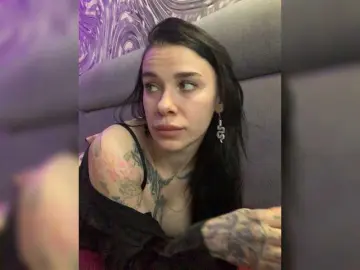 MaidenCrystal  live sex cam