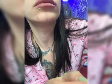 MaidenCrystal  live sex cam