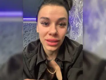 MaidenCrystal  live sex cam