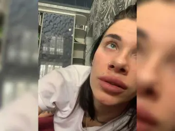 MaidenCrystal  live sex cam