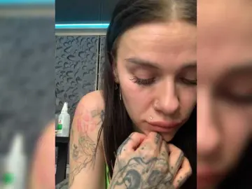 MaidenCrystal  live sex cam