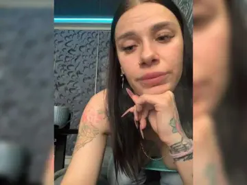 MaidenCrystal  live sex cam