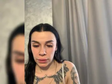 MaidenCrystal  live sex cam