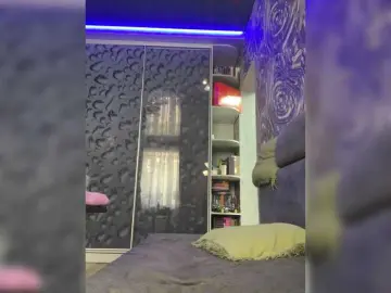MaidenCrystal  live sex cam