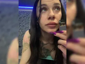 MaidenCrystal  live sex cam