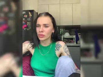 MaidenCrystal  live sex cam