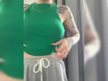 MaidenCrystal  live sex cam